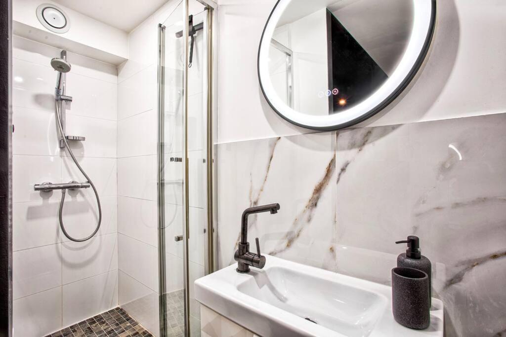 טרוביל-סור-מאר Deauville Luxury Blue Loft - Sauna And Inside Pool מראה חיצוני תמונה
